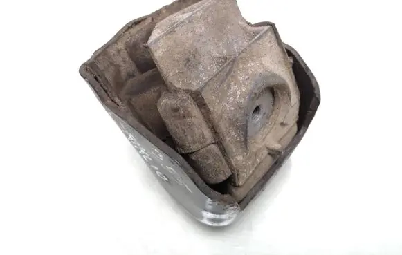 Mercedes-Benz Vito Viano W639 Engine mount bracket A9062411313