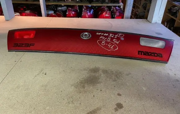 Mazda 323 F Rear/tail lights 0431441