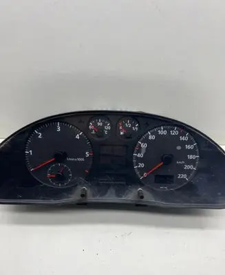 Audi A4 S4 B5 8D Speedometer (instrument cluster) 883112257230