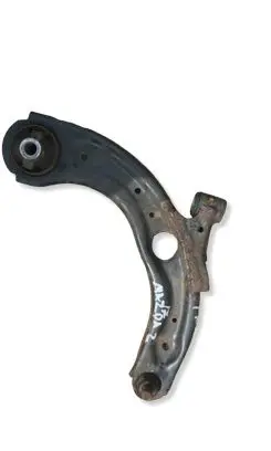 Mazda 2 Front lower control arm/wishbone WAHACZPRAWYMAZDA2