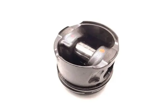 Ford Kuga II Piston UFMA