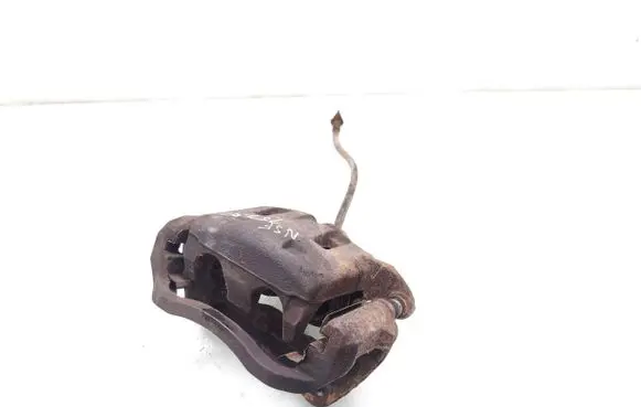 Nissan Navara D40 Front brake caliper