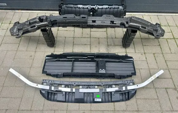 Radiator trim
