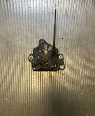 Suzuki Grand Vitara II Engine bonnet/hood lock/catch