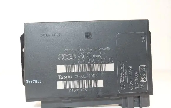 Audi A4 S4 B7 8E 8H Comfort/convenience module 8E0959433BS