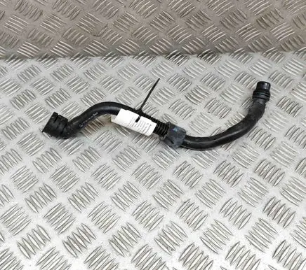 Coolant pipe/hose