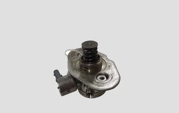 BMW 3 F30 F35 F31 Fuel injection high pressure pump 7584461 0261520282