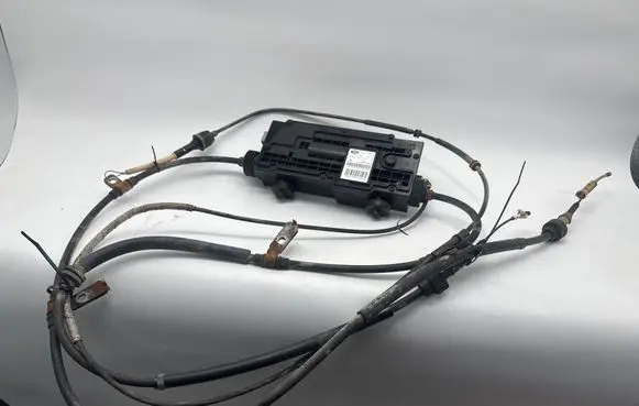Land Rover Discovery 4 - LR4 Hand brake control module EH222C496AA 10220101634 000129812319