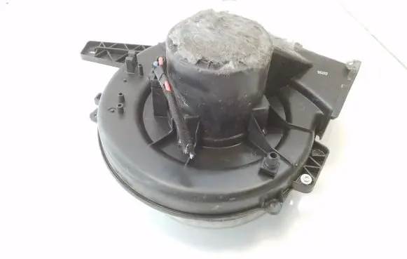 Volkswagen Polo V 6R Heater fan/blower 6R1819015