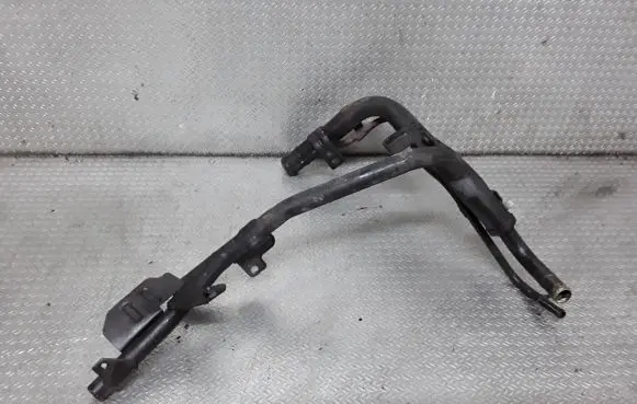 KIA Carens II Engine coolant pipe/hose