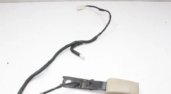 Lexus RX 330 - 350 - 400H Front seatbelt buckle E067902