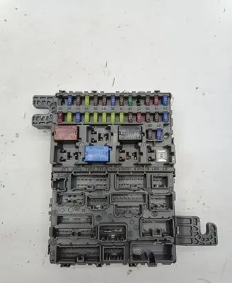 Honda FR-V Fuse module SJDG021 G210A453
