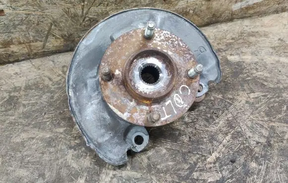 Front wheel hub spindle knuckle