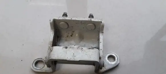 Nissan Note (E12) Front door upper hinge