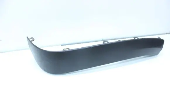 Fender trim (molding)