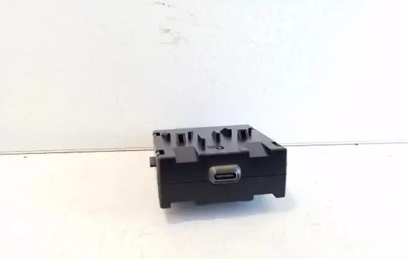 Mercedes-Benz GLC C254 USB socket connector A2238201805
