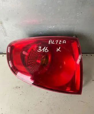 Seat Altea Rear/tail lights 5P0945095 5P0945111