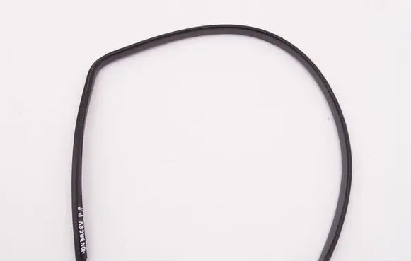 Honda CR-V Rubber seal front door window/glass 