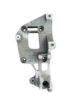 Volkswagen PASSAT B6 Generator/alternator bracket 06F903143F