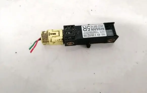 Nissan Almera N16 Airbag deployment crash/impact sensor 98830bm740 0285002009
