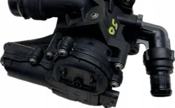 Hyundai Sonata DN8 Thermostat housing 256002M810