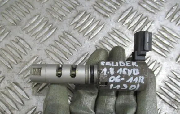 Dodge Caliber Camshaft position sensor