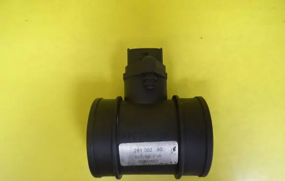 Opel Zafira A Mass air flow meter 281002180