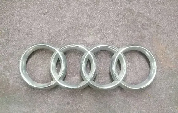 Audi A3 S3 8P Manufacturer badge logo/emblem 8D0853605