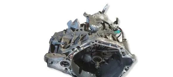 Nissan Juke I F15 Manual 6 speed gearbox 320106445R