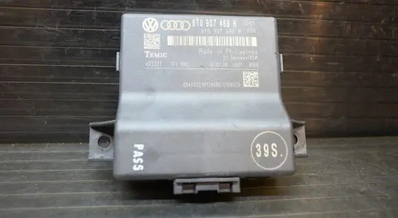 Audi A4 S4 B8 8K Gateway control module 8T0907468H