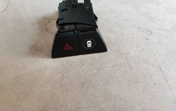 BMW 5 G30 G31 Hazard light switch 6993047