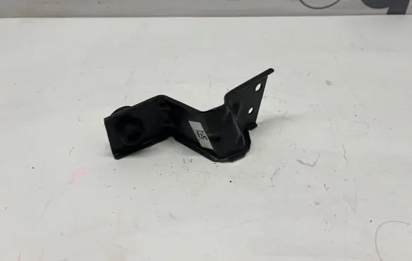 Alfa Romeo Stelvio Radiator support slam panel bracket 00505409180