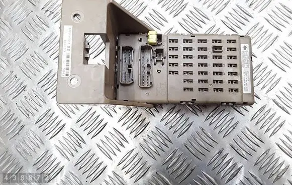 Subaru Legacy Fuse box set 82201AG041
