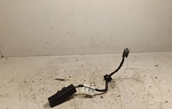 Lancia Thema Aerial antenna amplifier P05091160AA