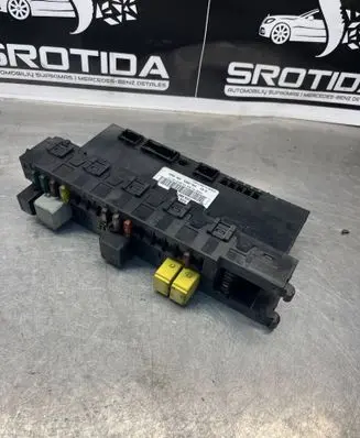 Mercedes-Benz CLK A209 C209 Fuse module 2095450601