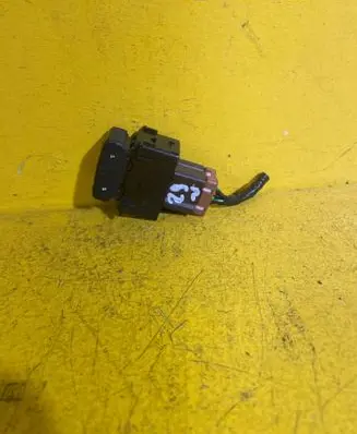 Nissan X-Trail T30 Seat control switch 
