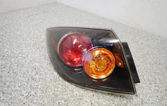 Mazda 3 I Rear/tail lights