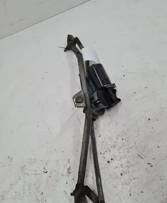 Audi A6 S6 C5 4B Front wiper linkage and motor