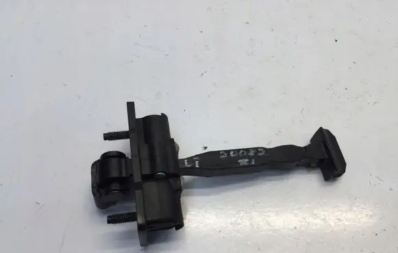 Peugeot 2008 II Rear door check strap stopper