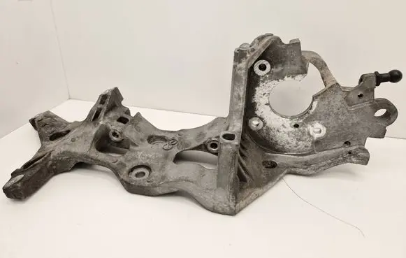 Volkswagen Golf VII Generator/alternator bracket 04L903143B 30924