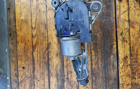 Ford Focus Wiper motor BM5117504AM