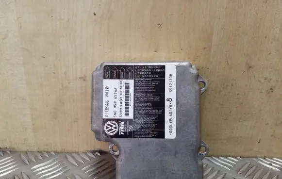 Seat Leon (1P) Airbag control unit/module 5N0959655AA 221098118