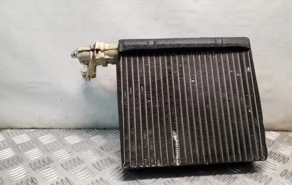 Air conditioning (A/C) radiator (interior)