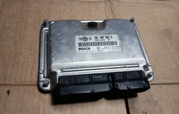 Volkswagen PASSAT B6 Engine control unit/module 3B1907401B 1039S01058 0281010447