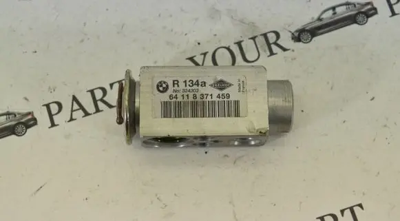 BMW 5 E39 Air conditioning (A/C) expansion valve 8371459