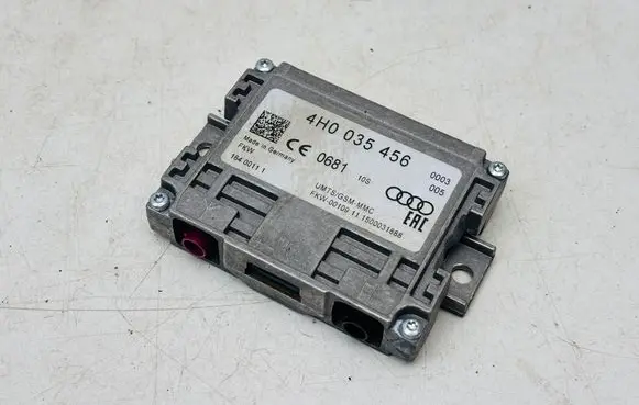 Skoda Superb B8 (3V) Aerial antenna amplifier 4H0035456