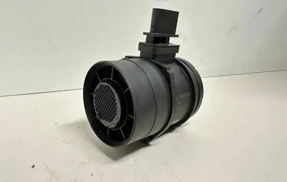 BMW 3 E90 E91 Mass air flow meter 7788743 0281002567 16698155
