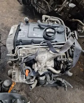 Volkswagen PASSAT B6 Engine BKD