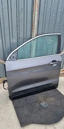 Nissan Qashqai Front door 