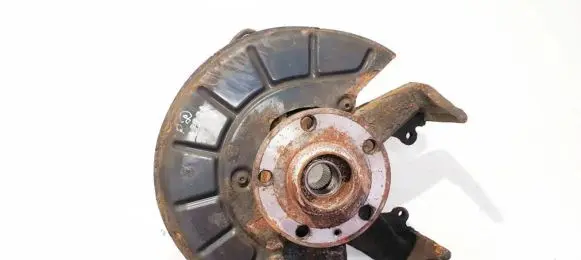 Skoda Octavia Mk2 (1Z) Front wheel hub